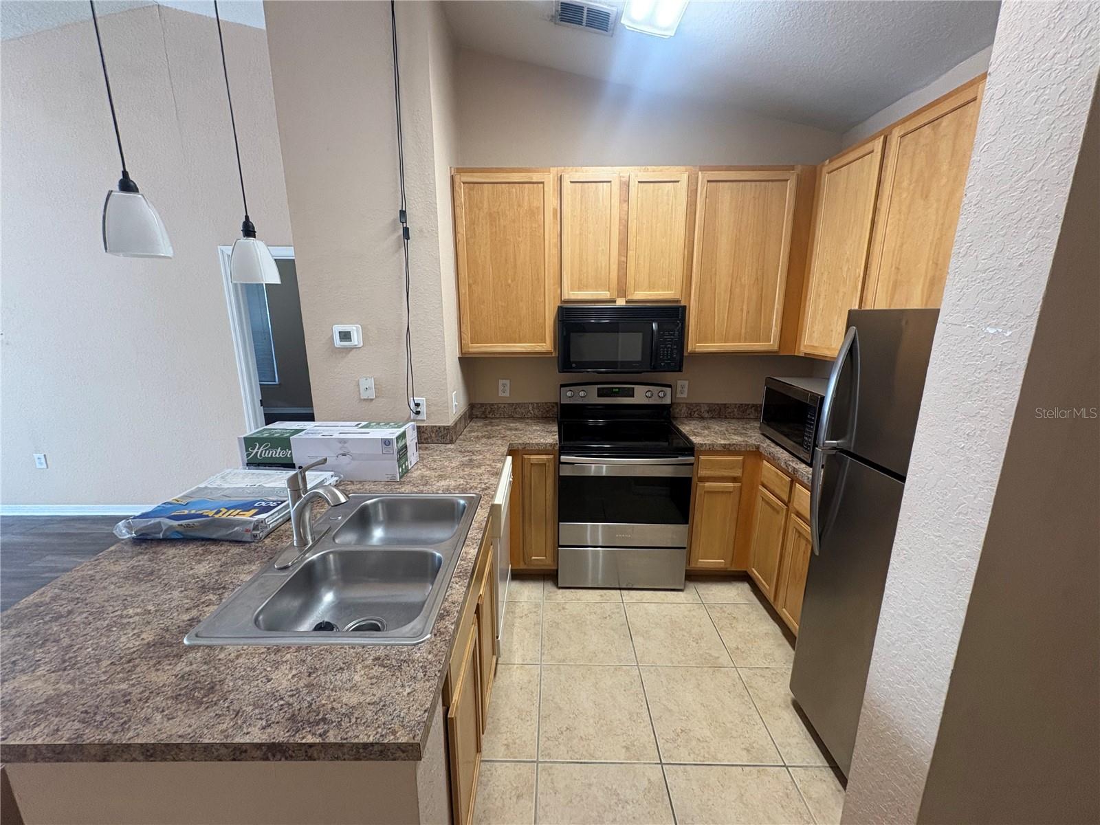 Image 12 of 25 For 10029 Courtney Palms Boulevard 201