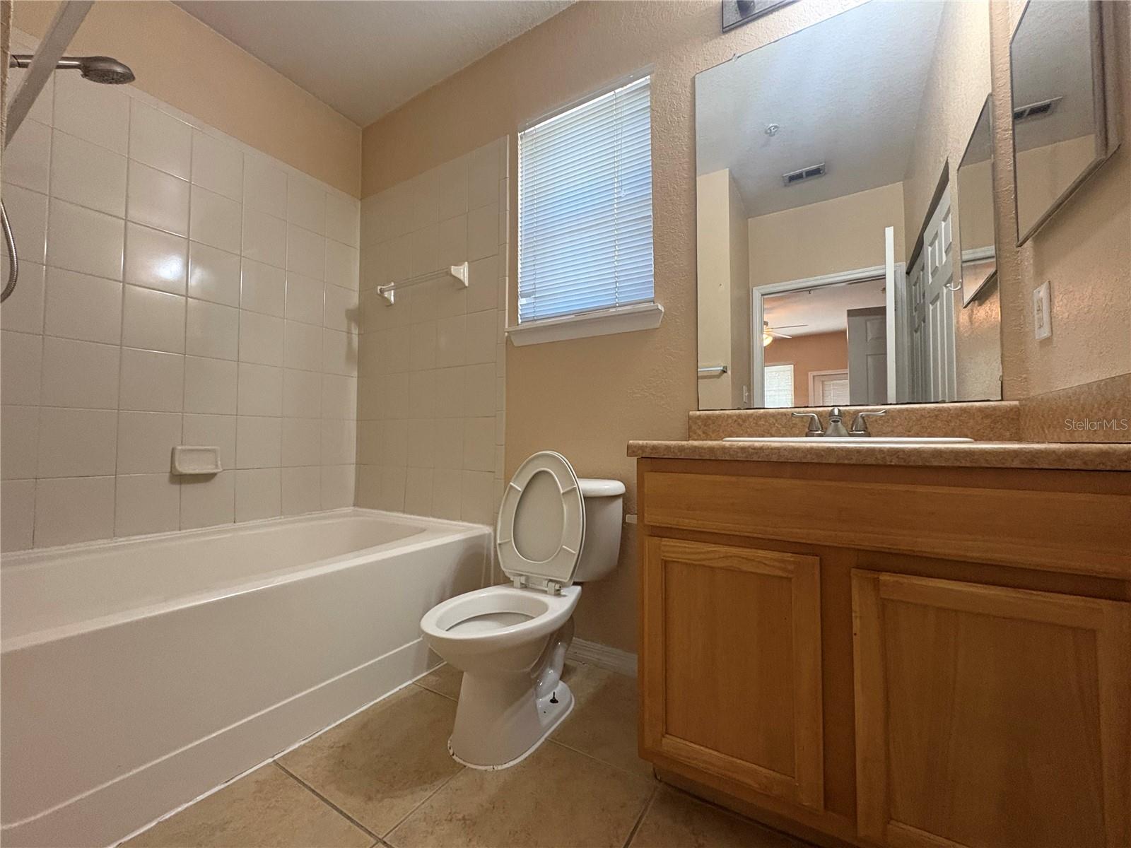 Image 18 of 25 For 10029 Courtney Palms Boulevard 201