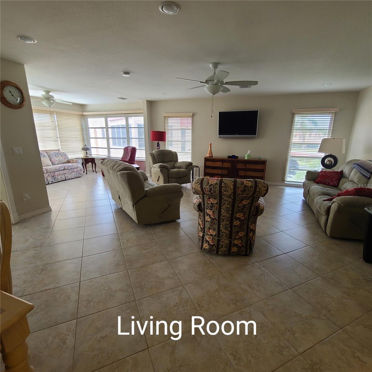 Image 10 of 68 For 220 Buttonwood Circle 220