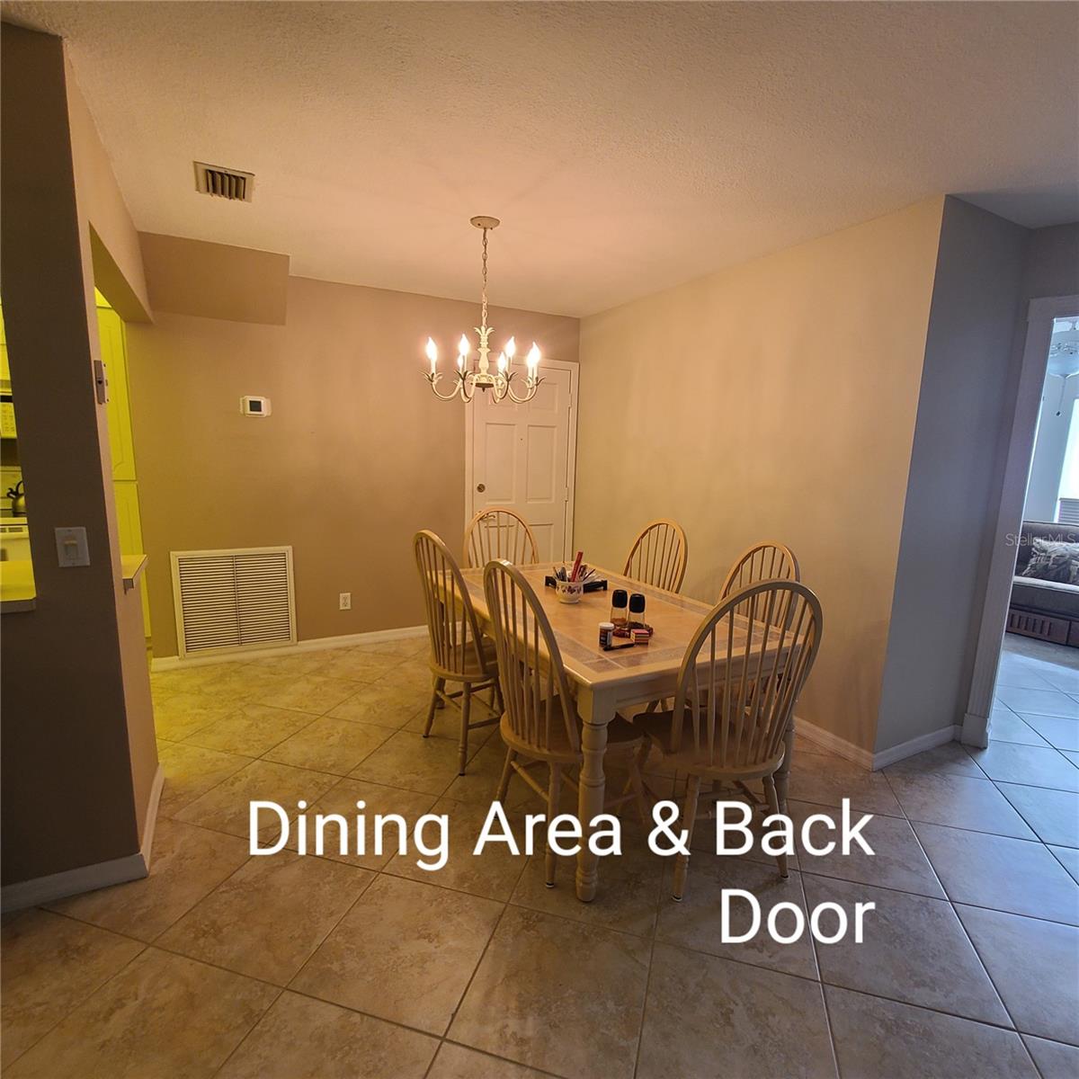 Image 11 of 68 For 220 Buttonwood Circle 220