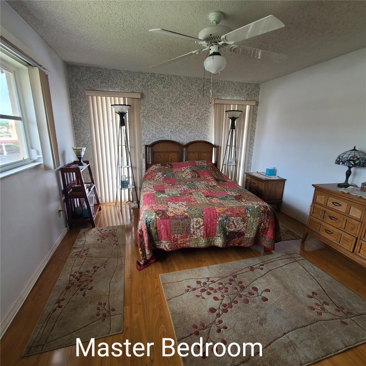 Image 21 of 68 For 220 Buttonwood Circle 220