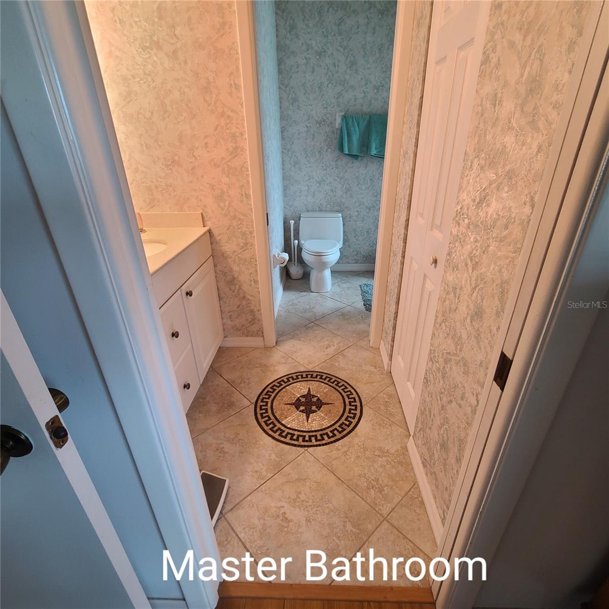 Image 27 of 68 For 220 Buttonwood Circle 220