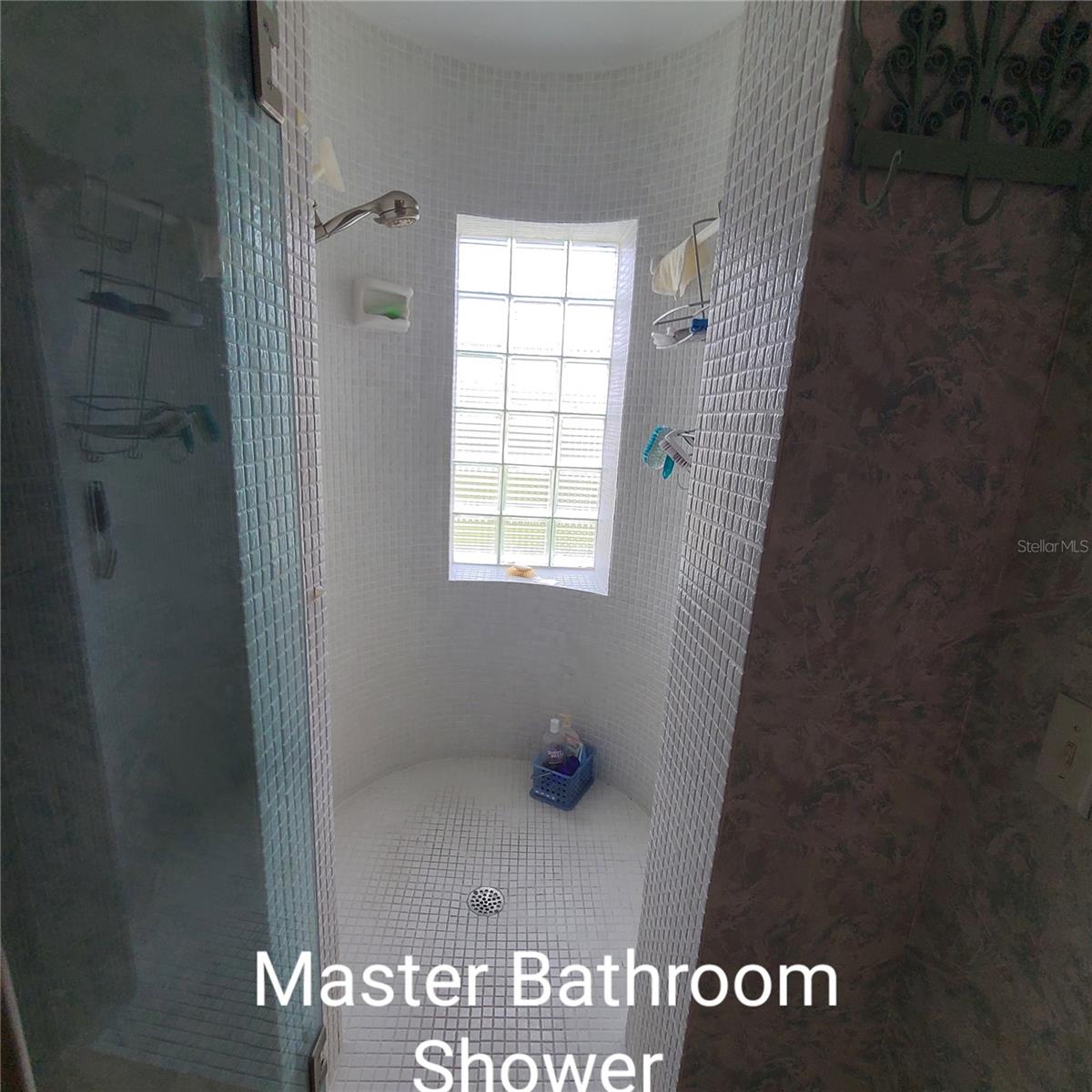 Image 31 of 68 For 220 Buttonwood Circle 220