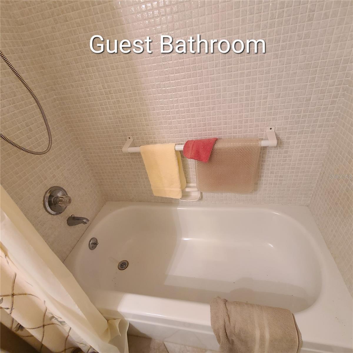 Image 40 of 68 For 220 Buttonwood Circle 220