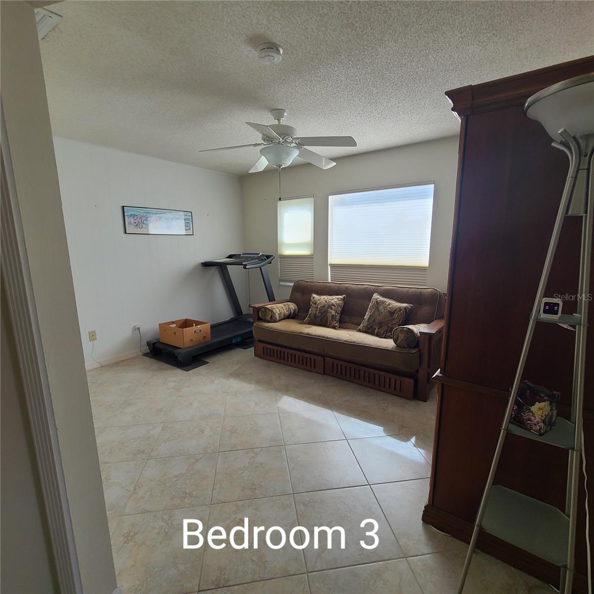 Image 42 of 68 For 220 Buttonwood Circle 220