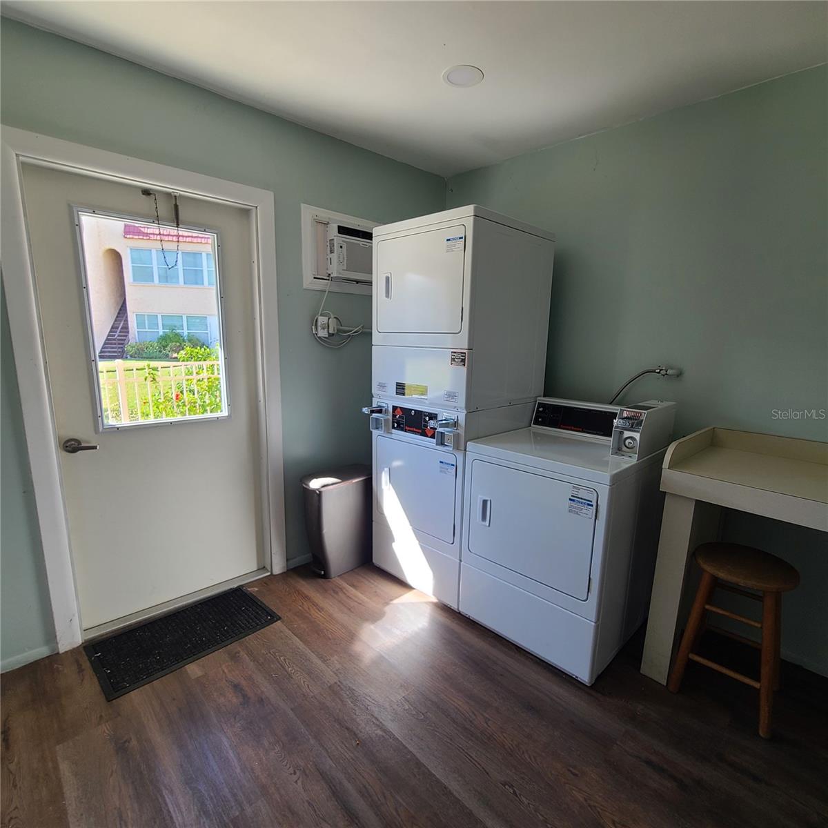 Image 56 of 68 For 220 Buttonwood Circle 220