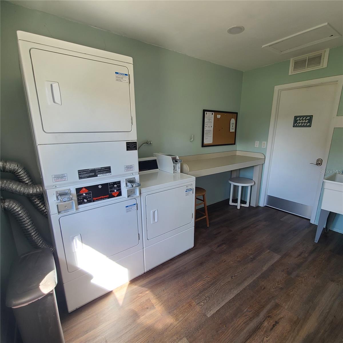 Image 57 of 68 For 220 Buttonwood Circle 220