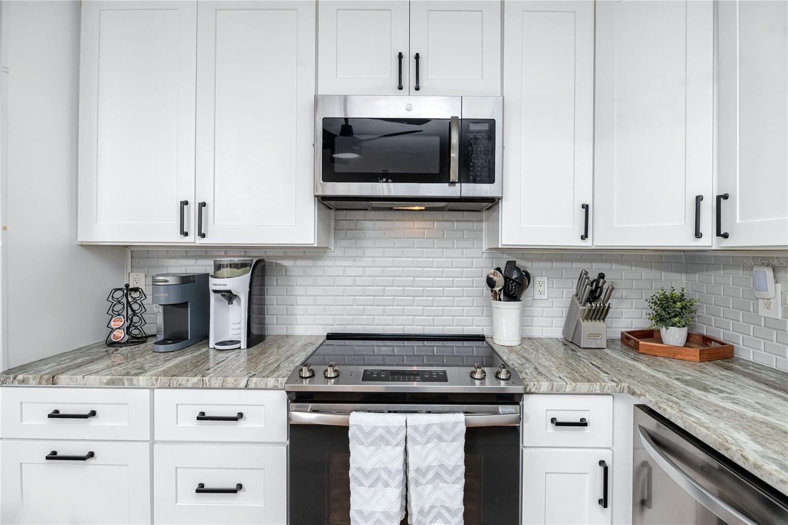 Image 12 of 42 For 13509 99th Avenue