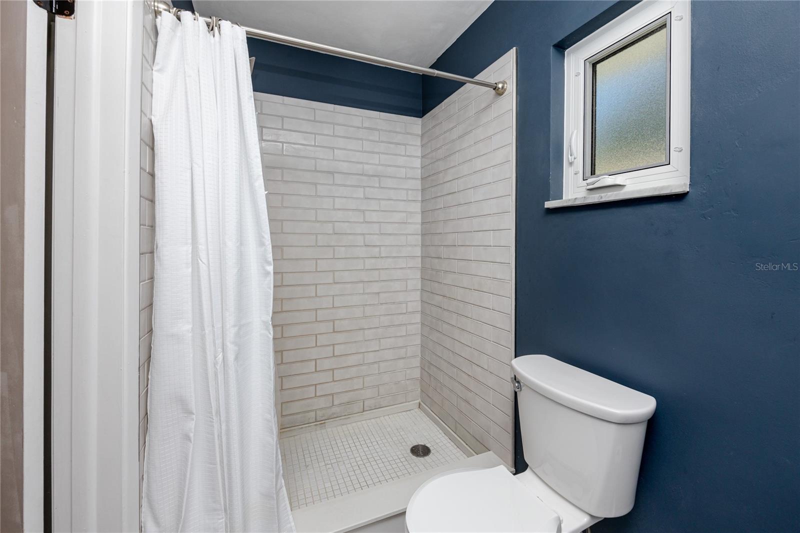 Image 20 of 42 For 13509 99th Avenue