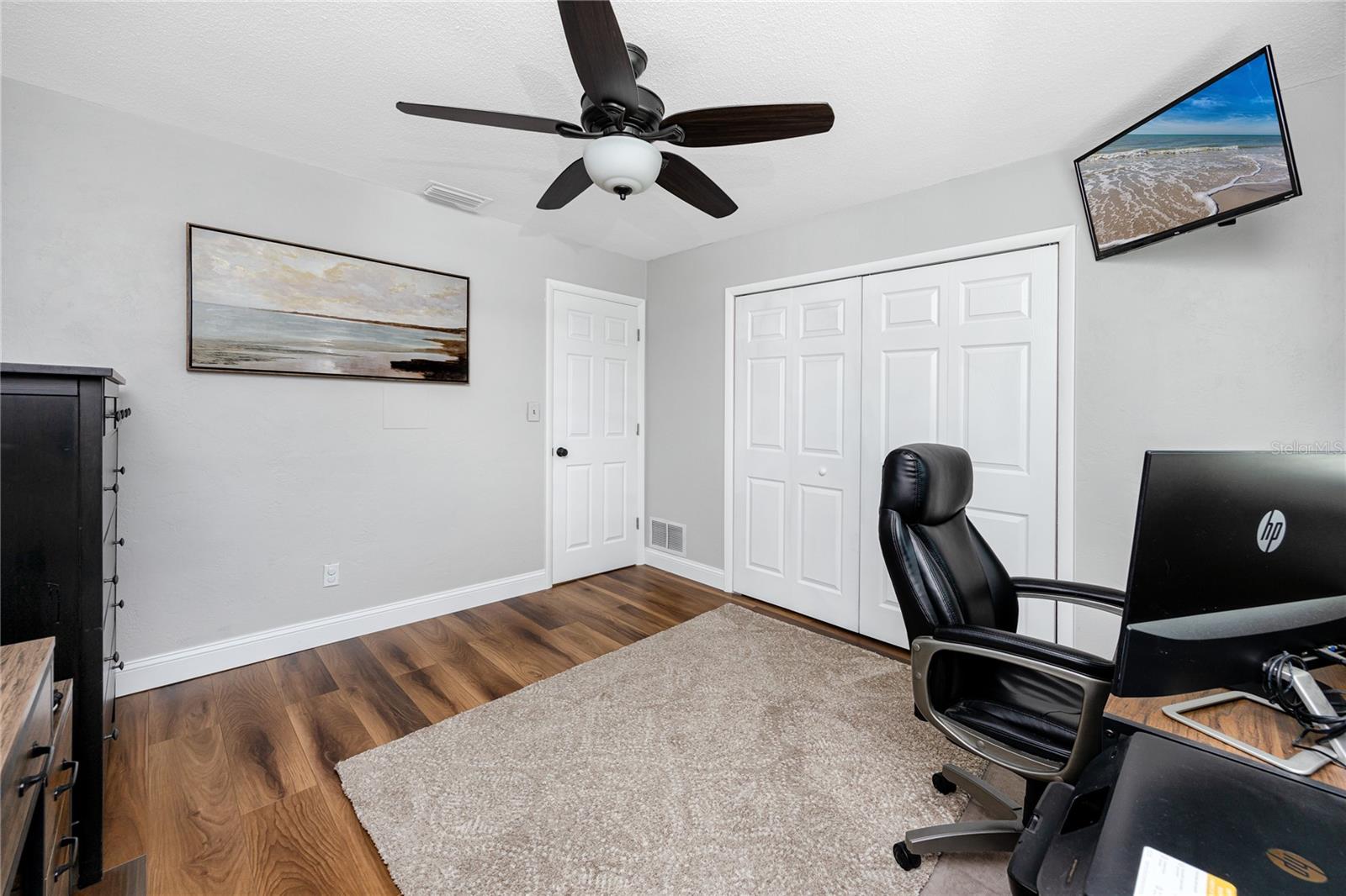 Image 26 of 42 For 13509 99th Avenue