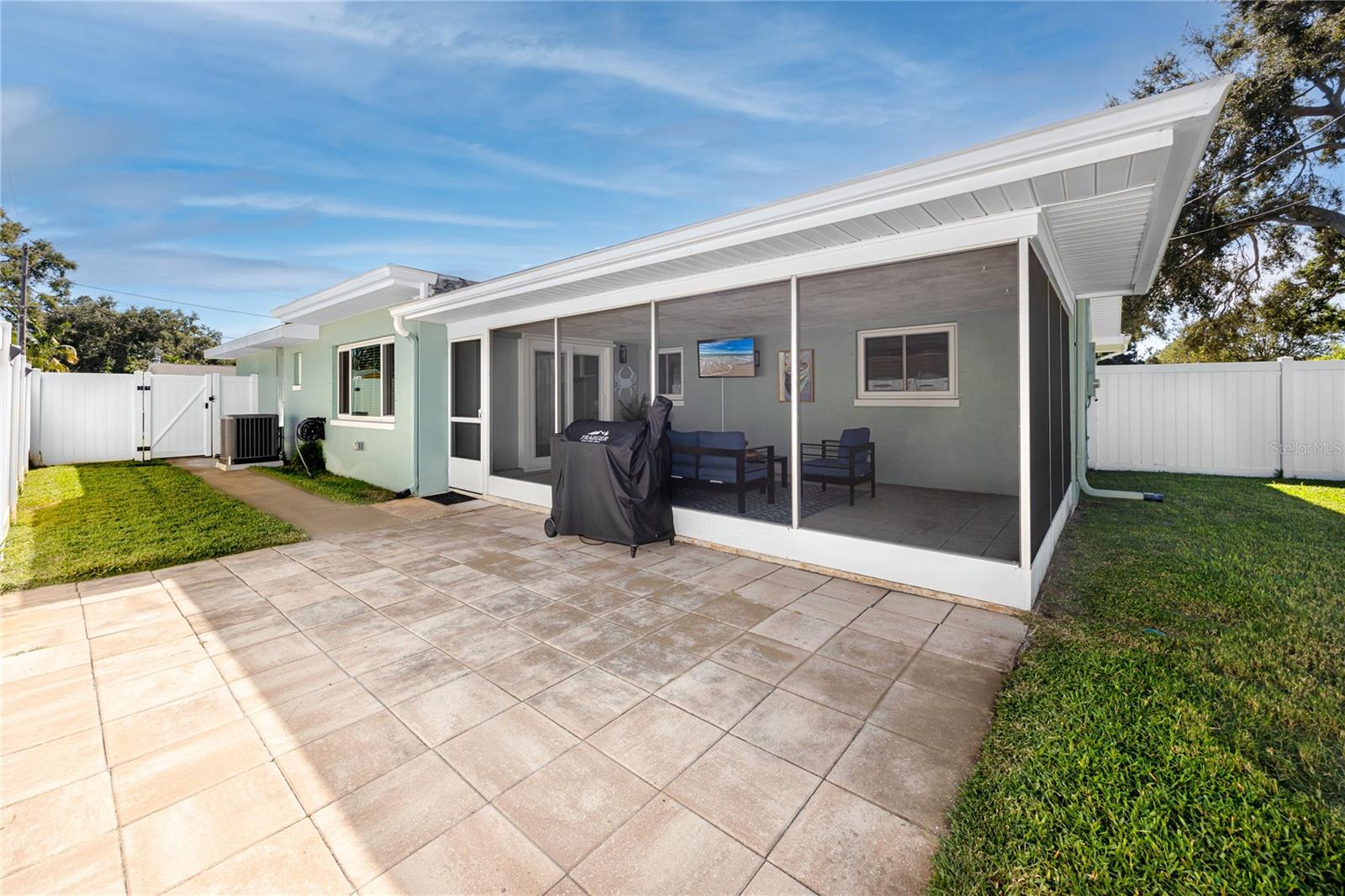 Image 29 of 42 For 13509 99th Avenue