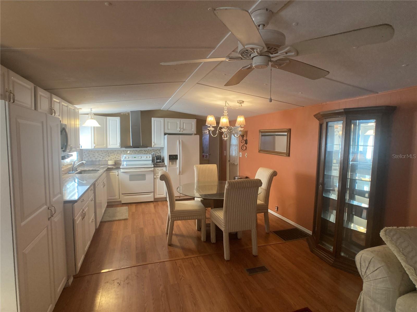 Image 13 of 34 For 1710 7th Street Sw 44