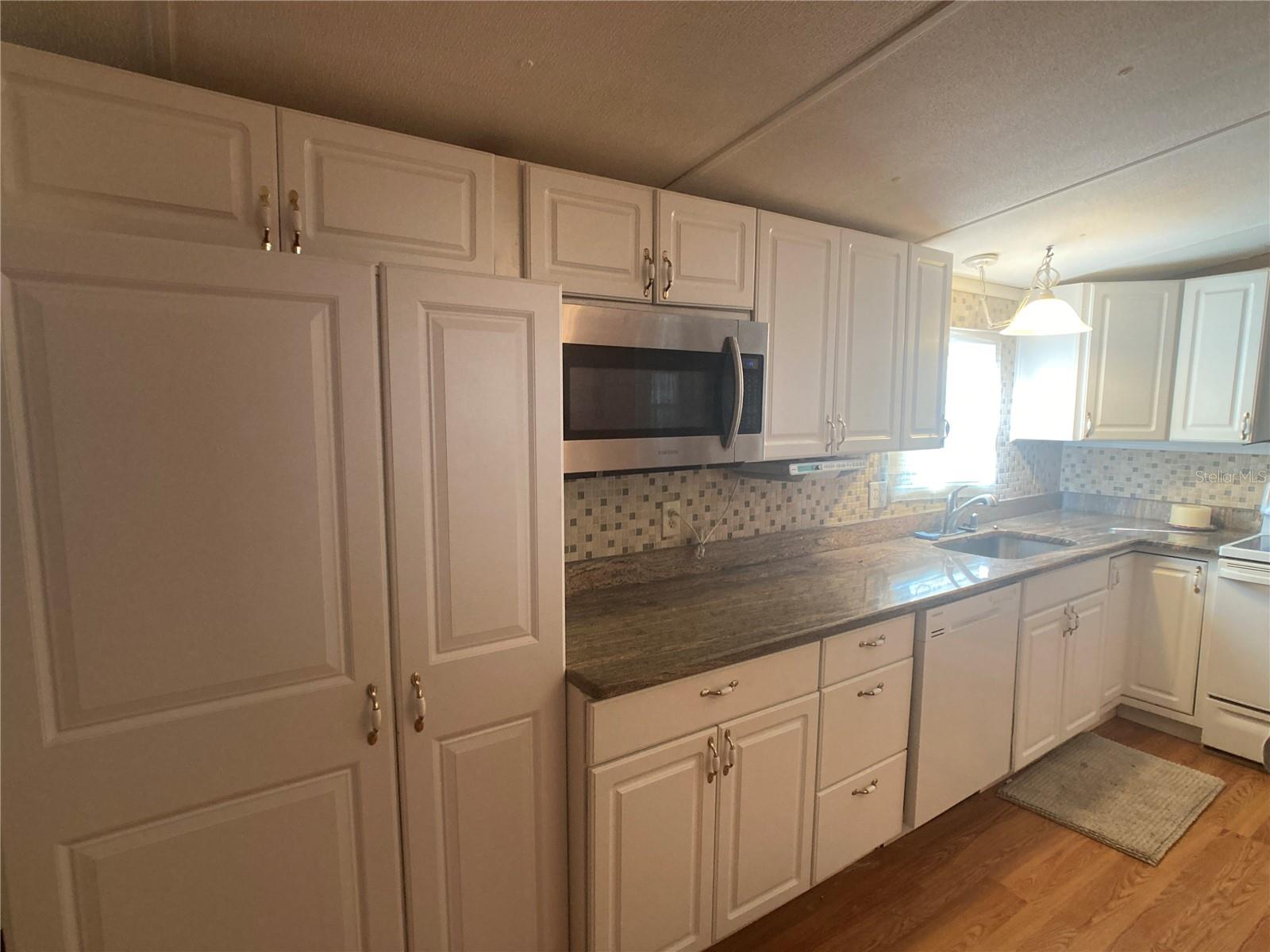 Image 15 of 34 For 1710 7th Street Sw 44