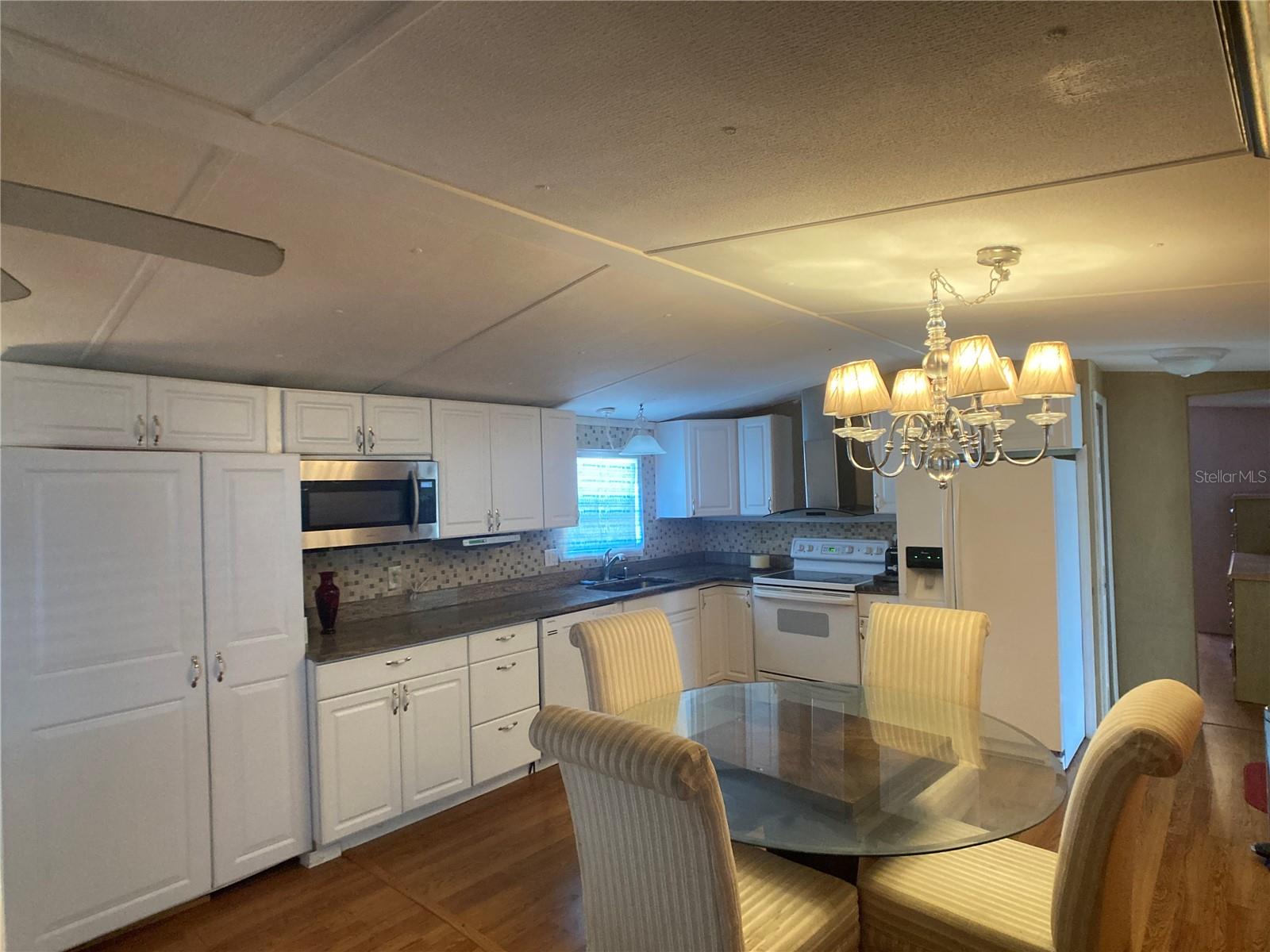 Image 23 of 34 For 1710 7th Street Sw 44