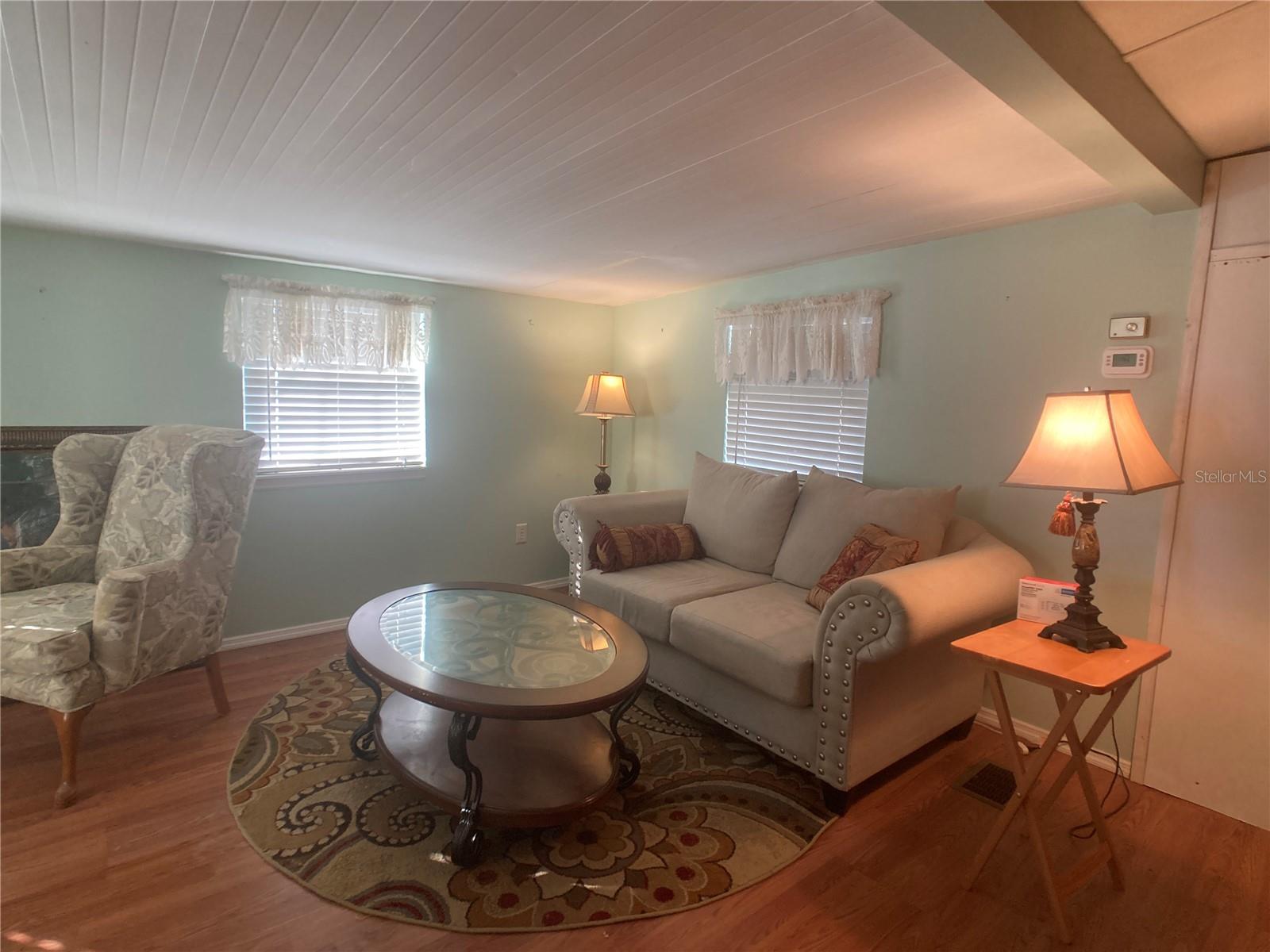 Image 9 of 34 For 1710 7th Street Sw 44