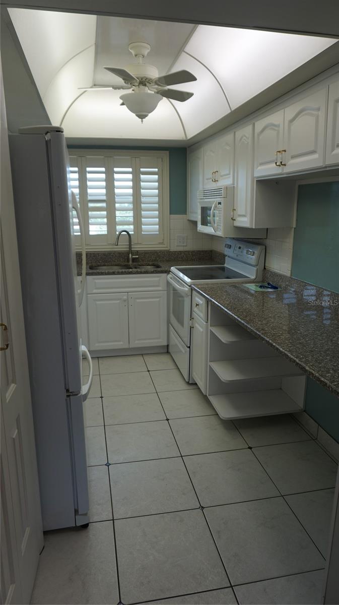 Image 16 of 35 For 300 64th Avenue 322