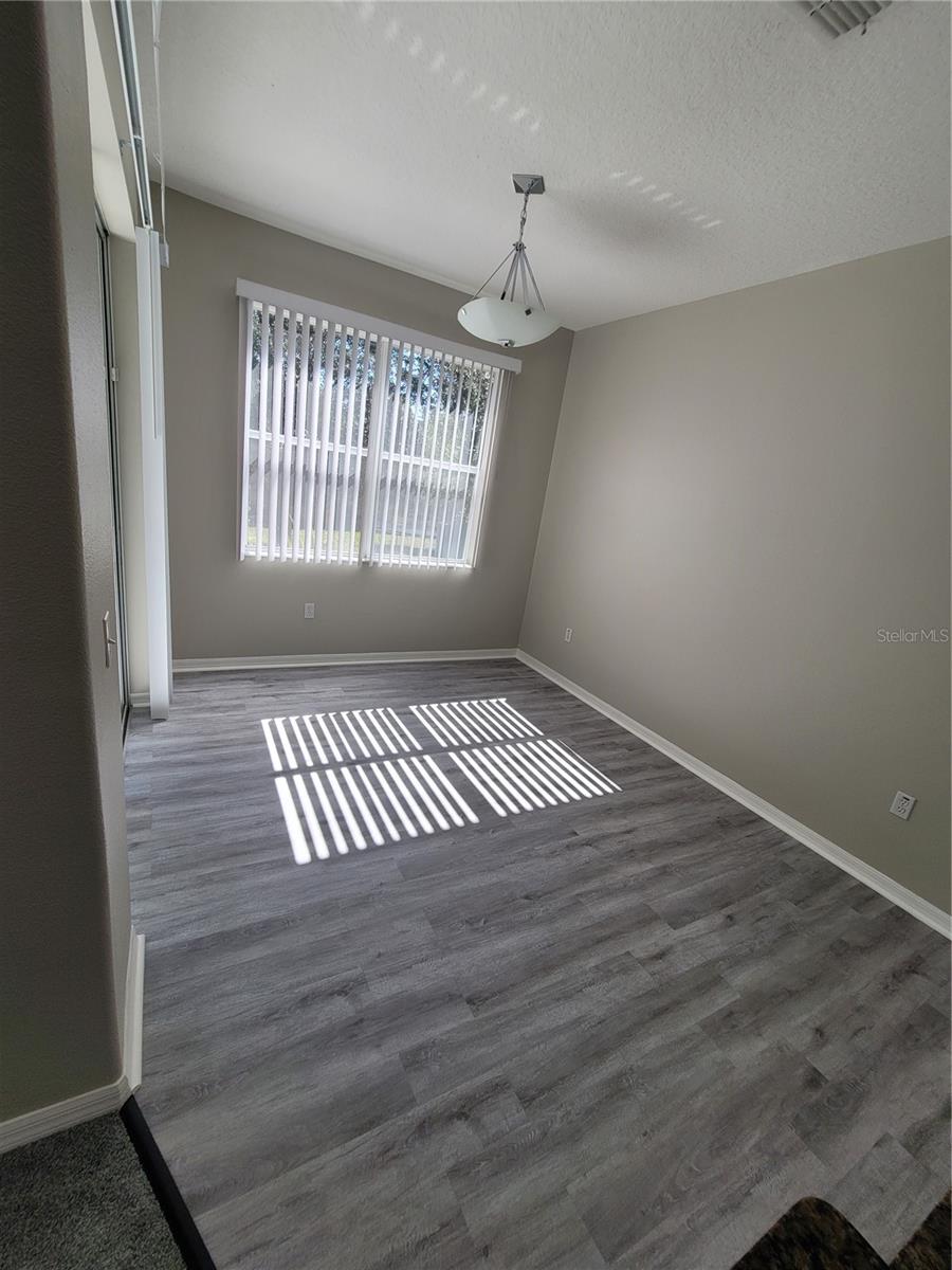 Image 14 of 39 For 13276 Bainbridge Way