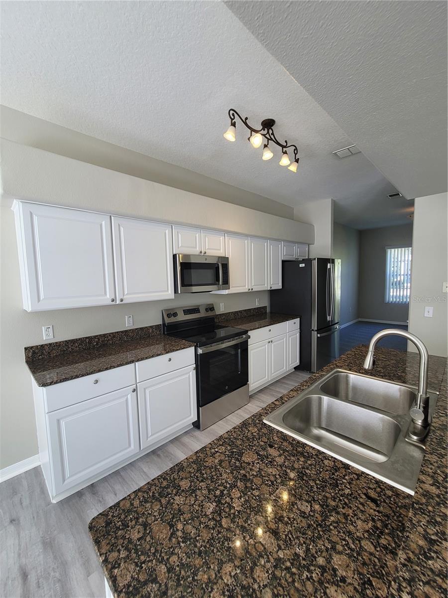 Image 23 of 39 For 13276 Bainbridge Way