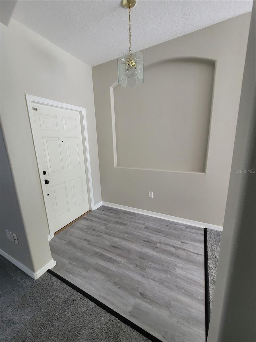 Image 26 of 39 For 13276 Bainbridge Way