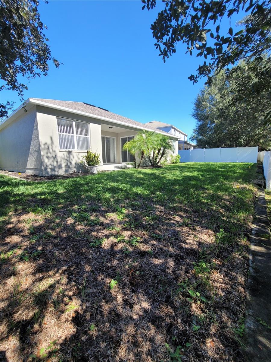 Image 31 of 39 For 13276 Bainbridge Way