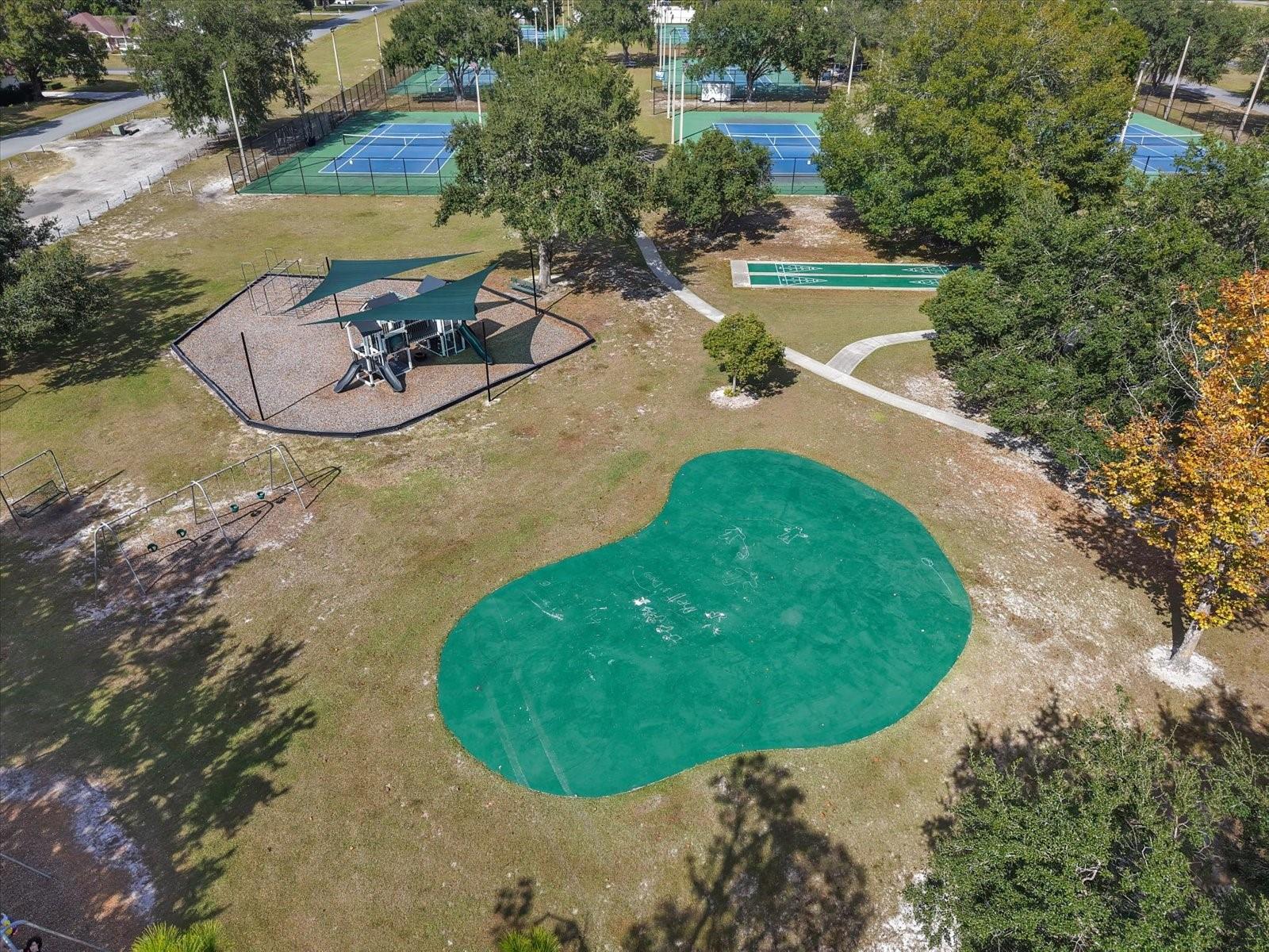 Image 18 of 20 For 23215 Club Villas Drive