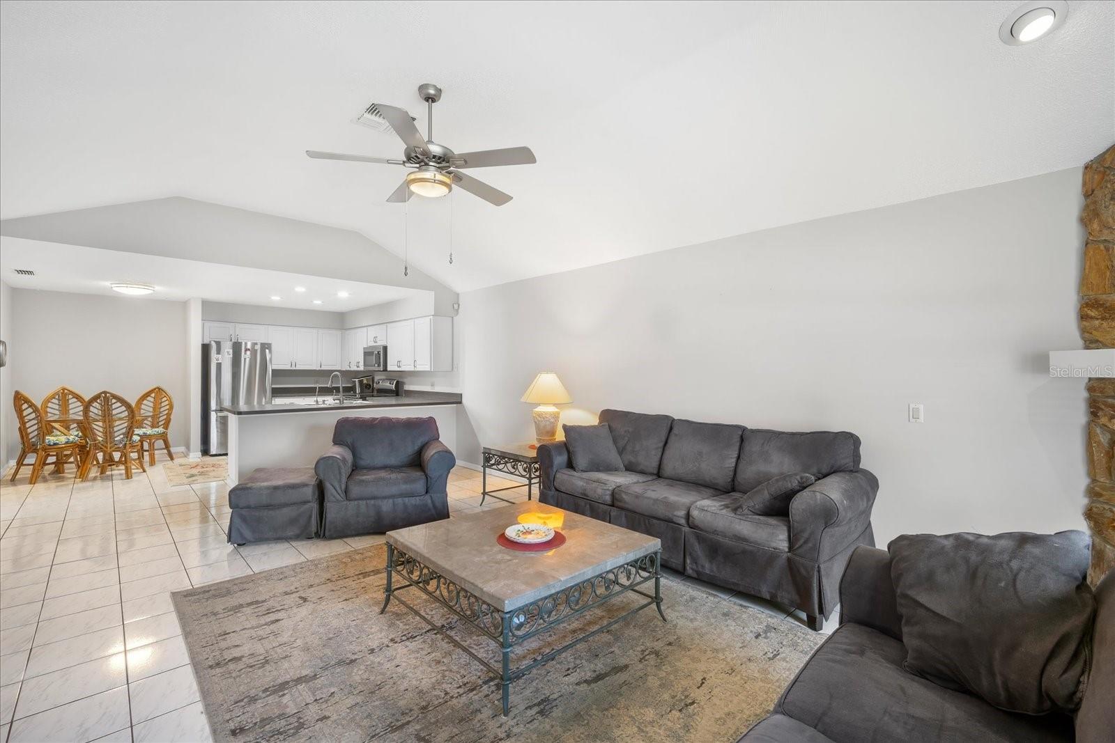 Image 5 of 20 For 23215 Club Villas Drive