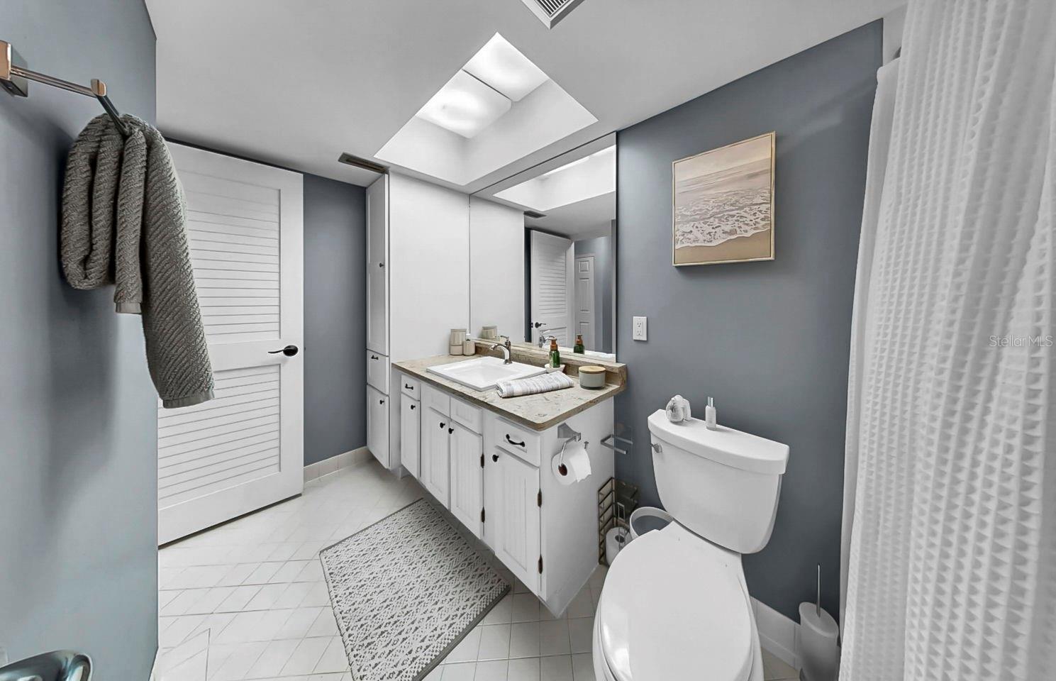 Image 23 of 42 For 5220 Brittany Drive S 603