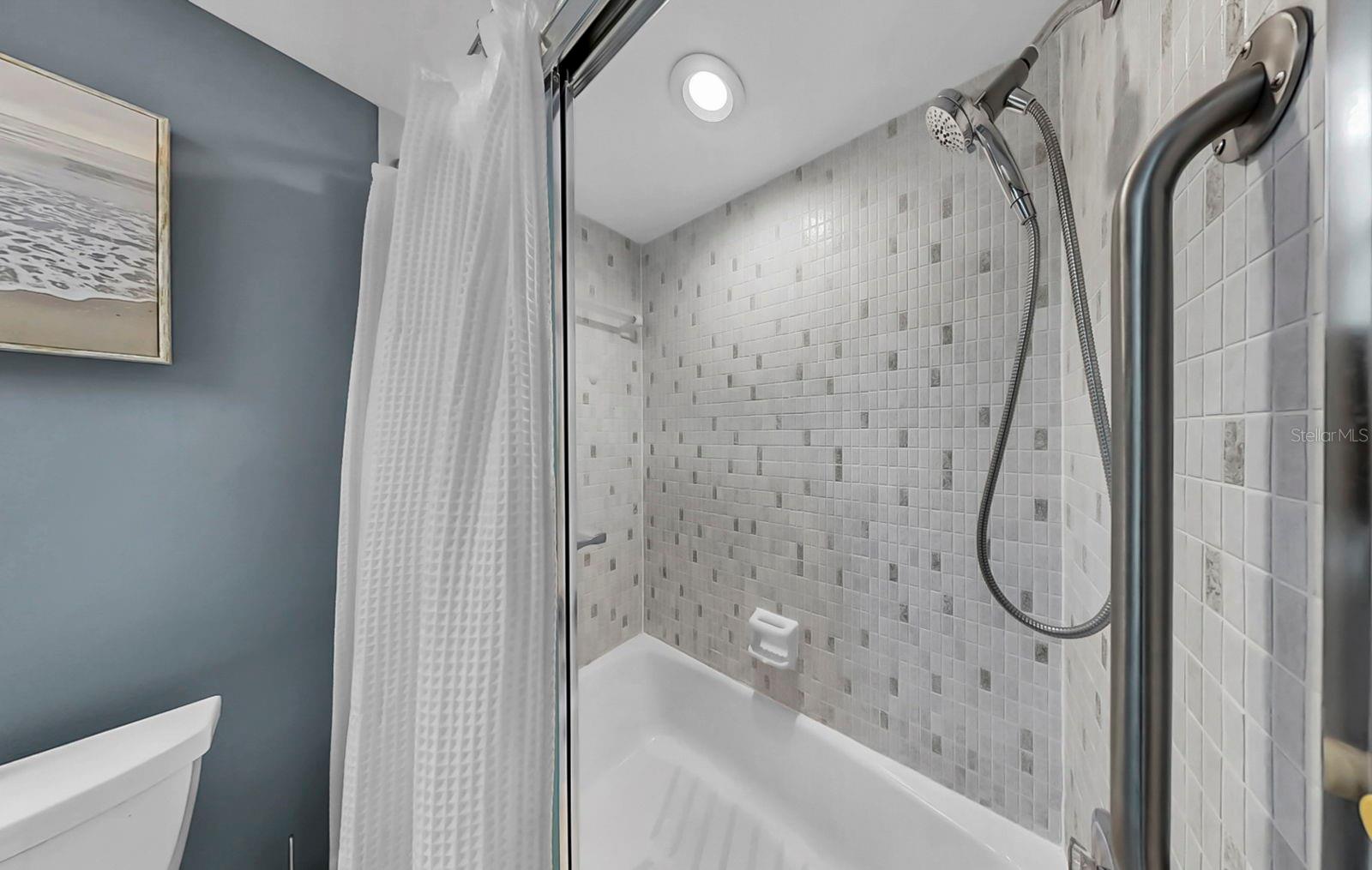 Image 25 of 42 For 5220 Brittany Drive S 603