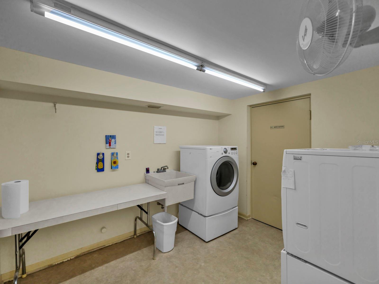 Image 29 of 42 For 5220 Brittany Drive S 603