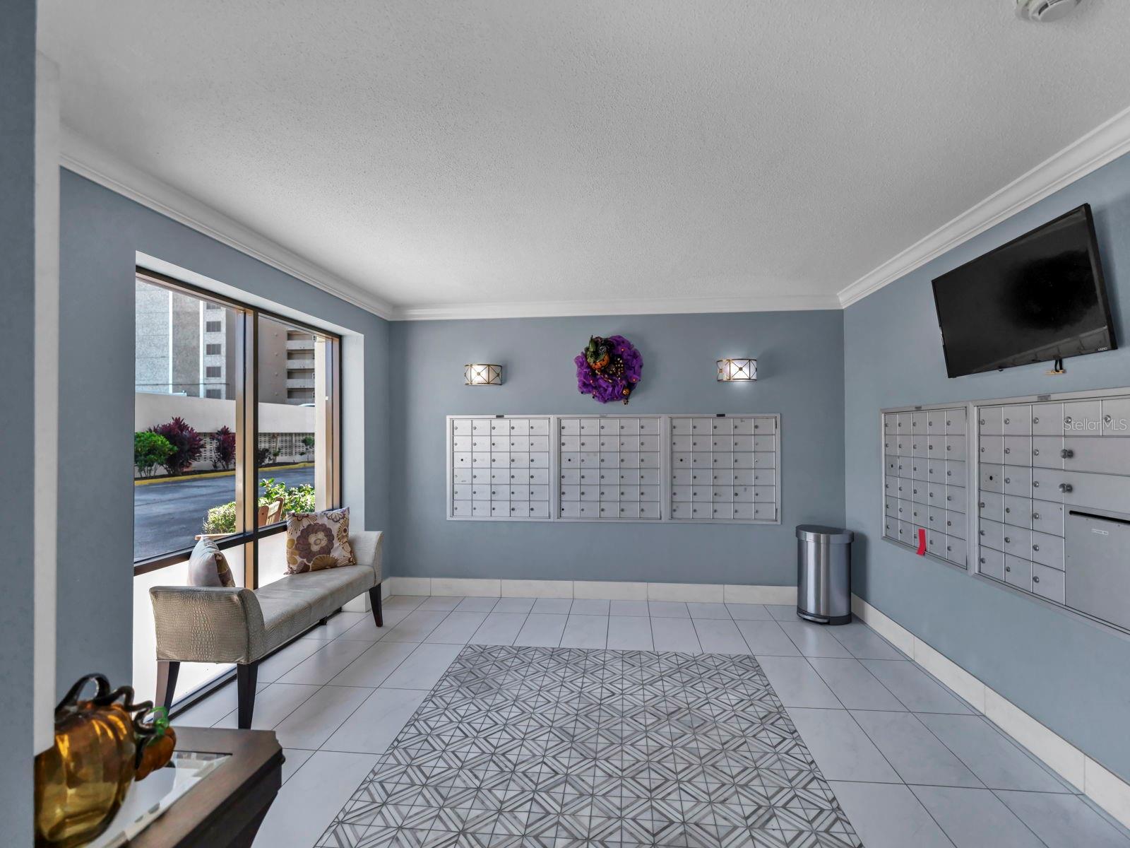 Image 3 of 42 For 5220 Brittany Drive S 603