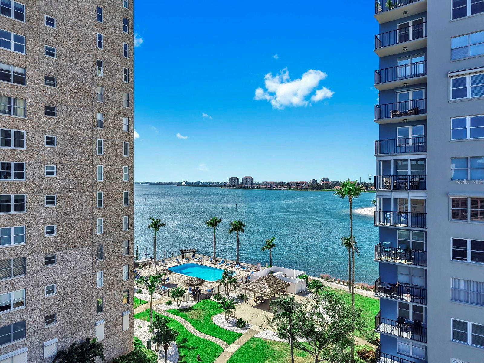 Image 35 of 42 For 5220 Brittany Drive S 603