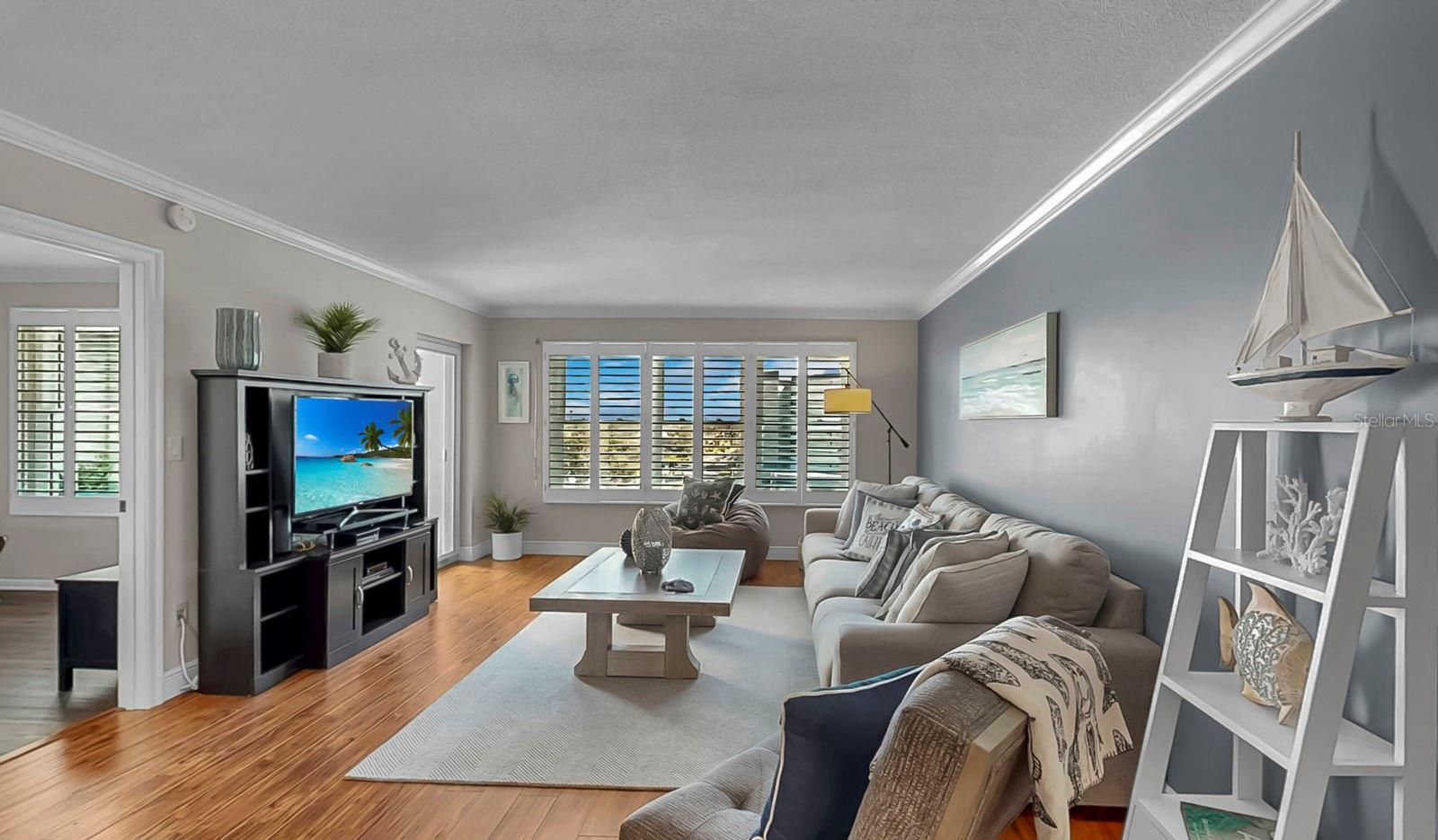 Image 9 of 42 For 5220 Brittany Drive S 603