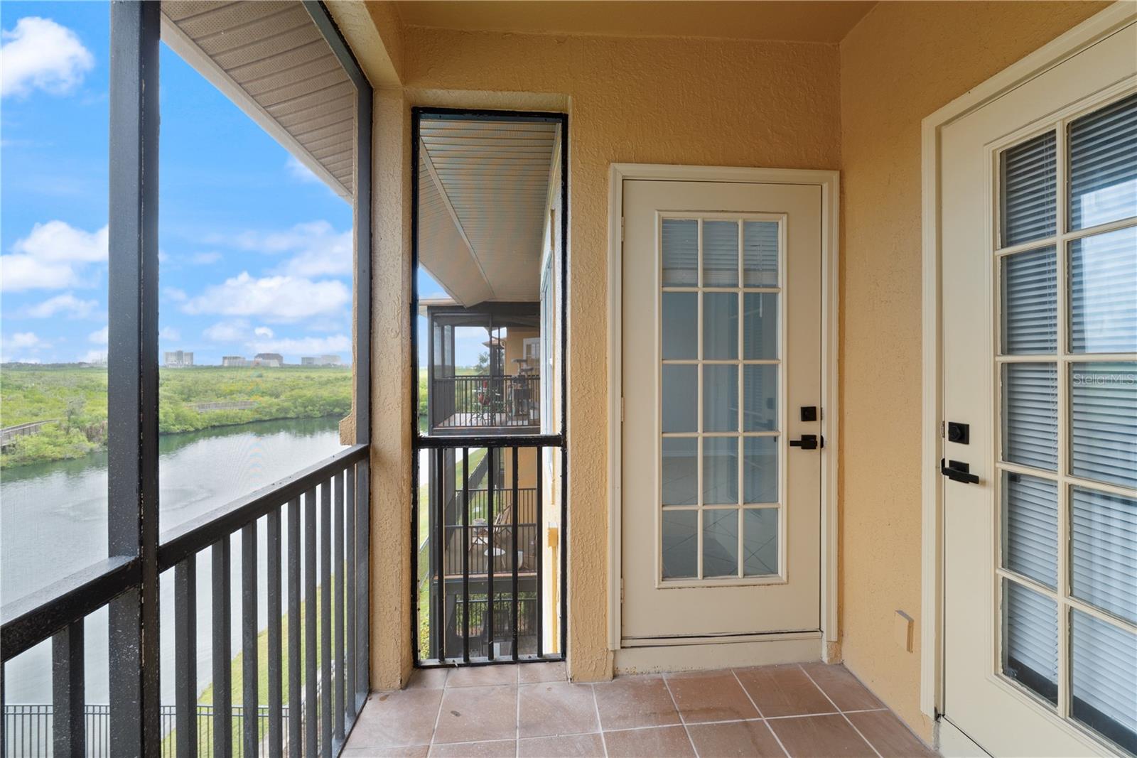 Image 6 of 11 For 4333 Bayside Village Drive 312