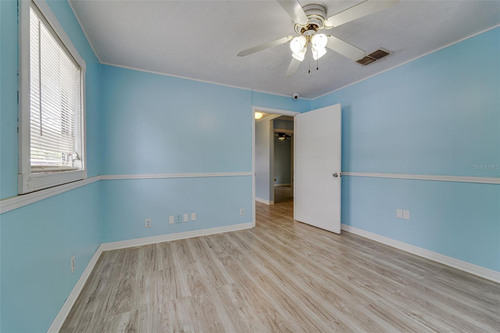 Image 11 of 35 For 6030 Massachusetts Avenue