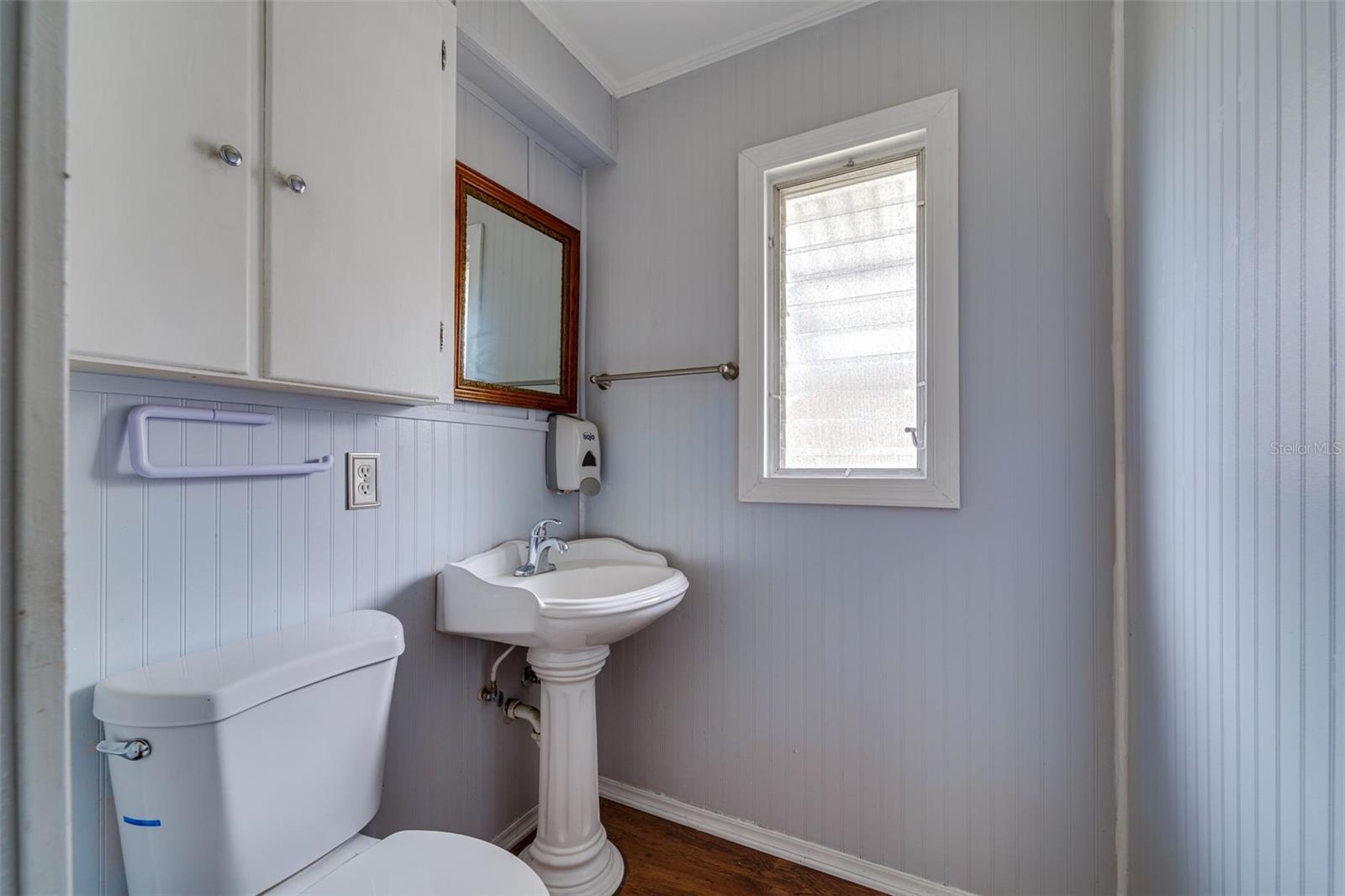 Image 7 of 35 For 6030 Massachusetts Avenue