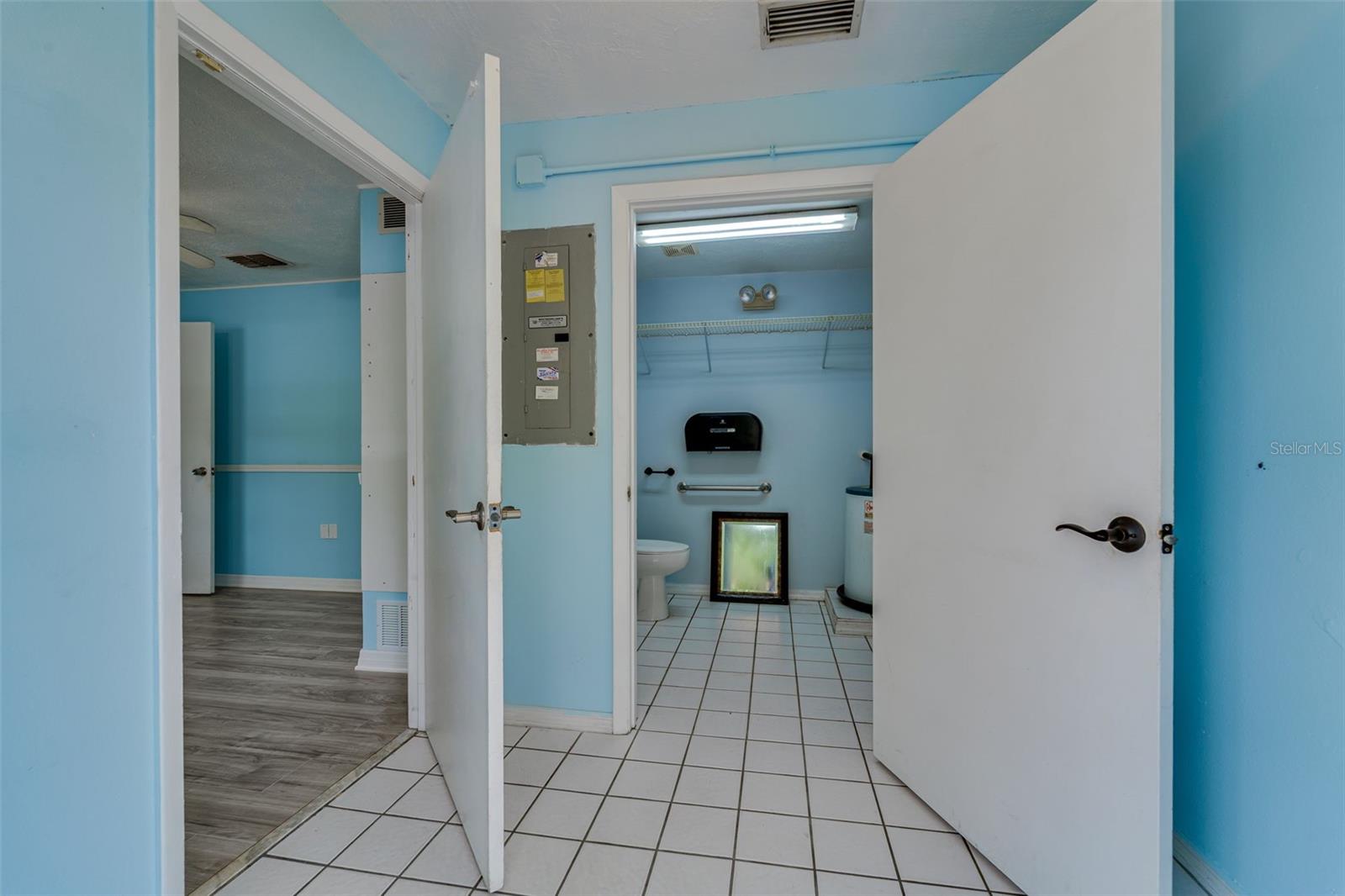 Image 9 of 35 For 6030 Massachusetts Avenue