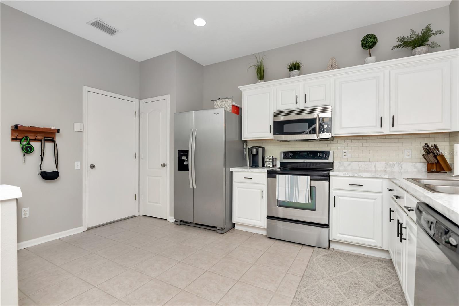 Image 10 of 38 For 4855 Pond Ridge Drive