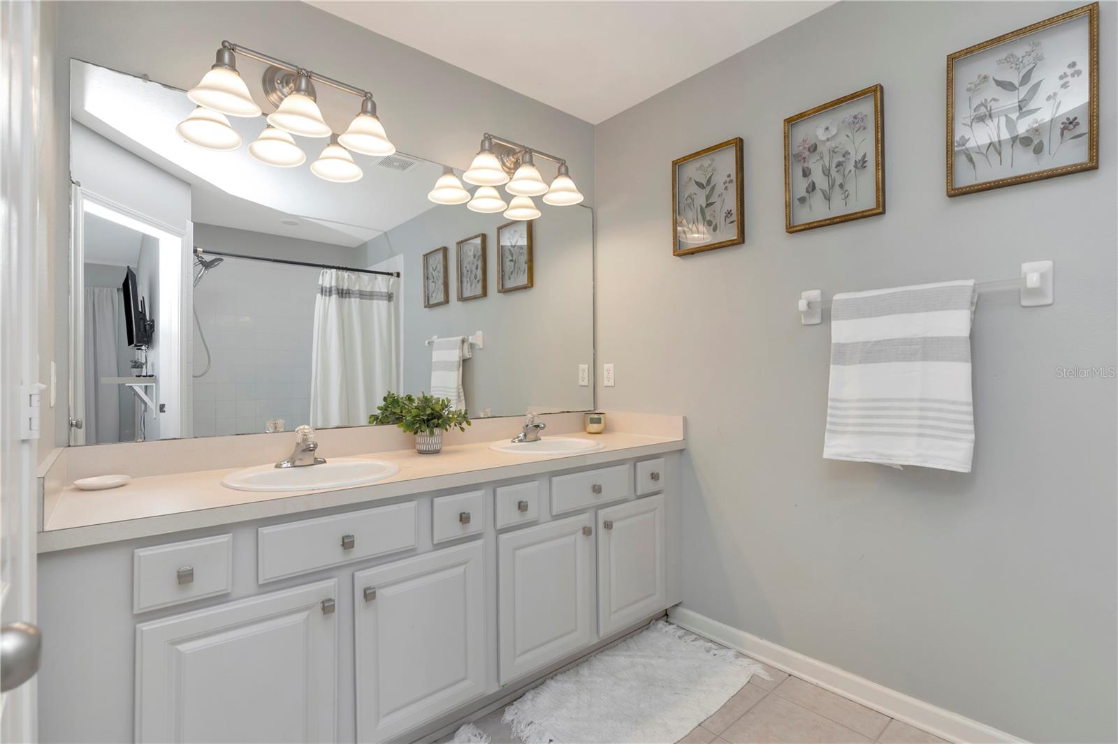 Image 20 of 38 For 4855 Pond Ridge Drive