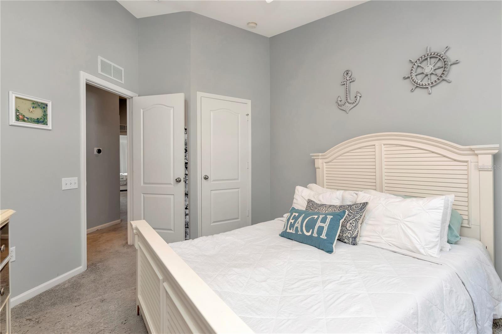 Image 22 of 38 For 4855 Pond Ridge Drive