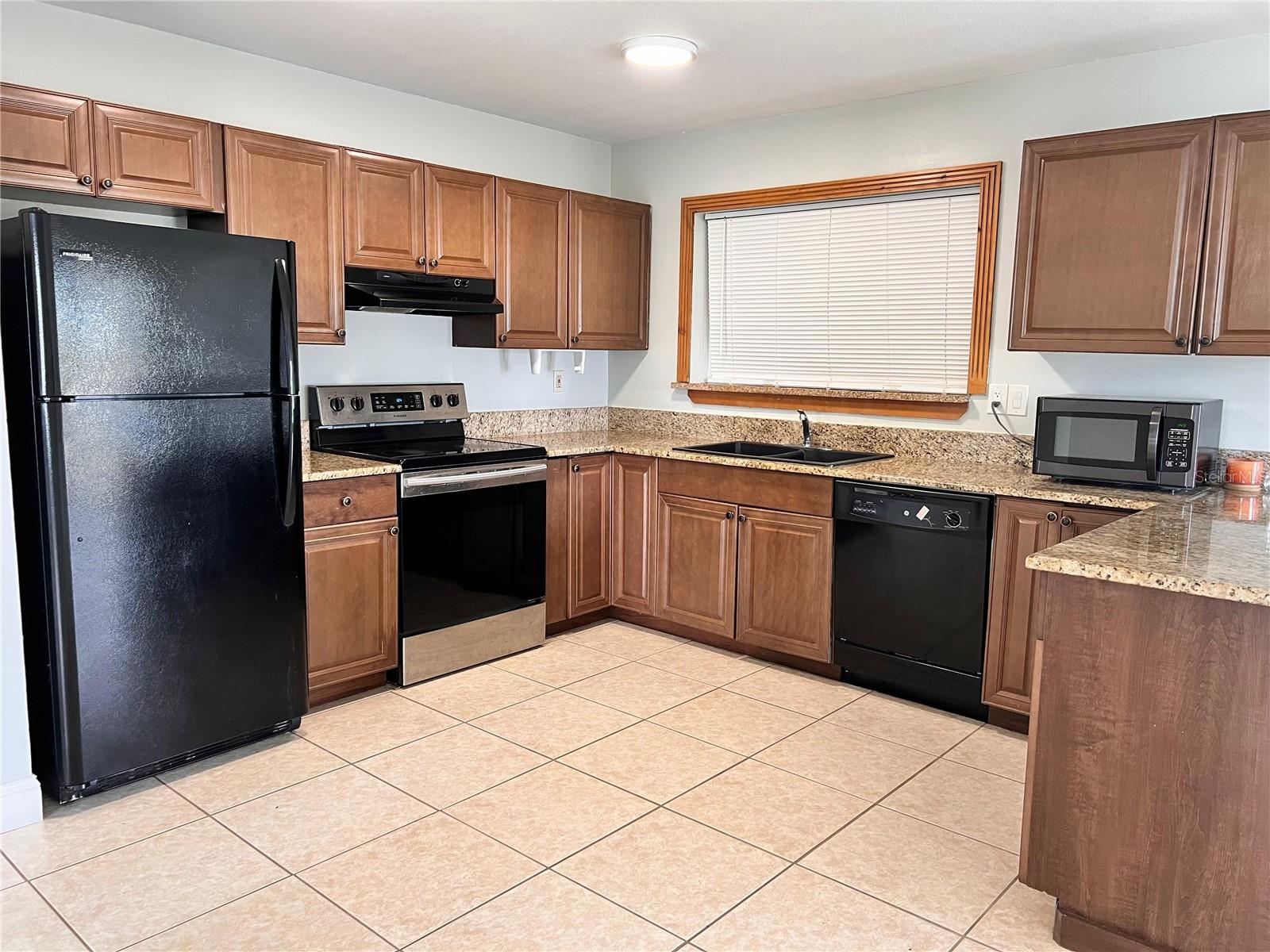 Image 8 of 20 For 1299 Birchcrest Boulevard