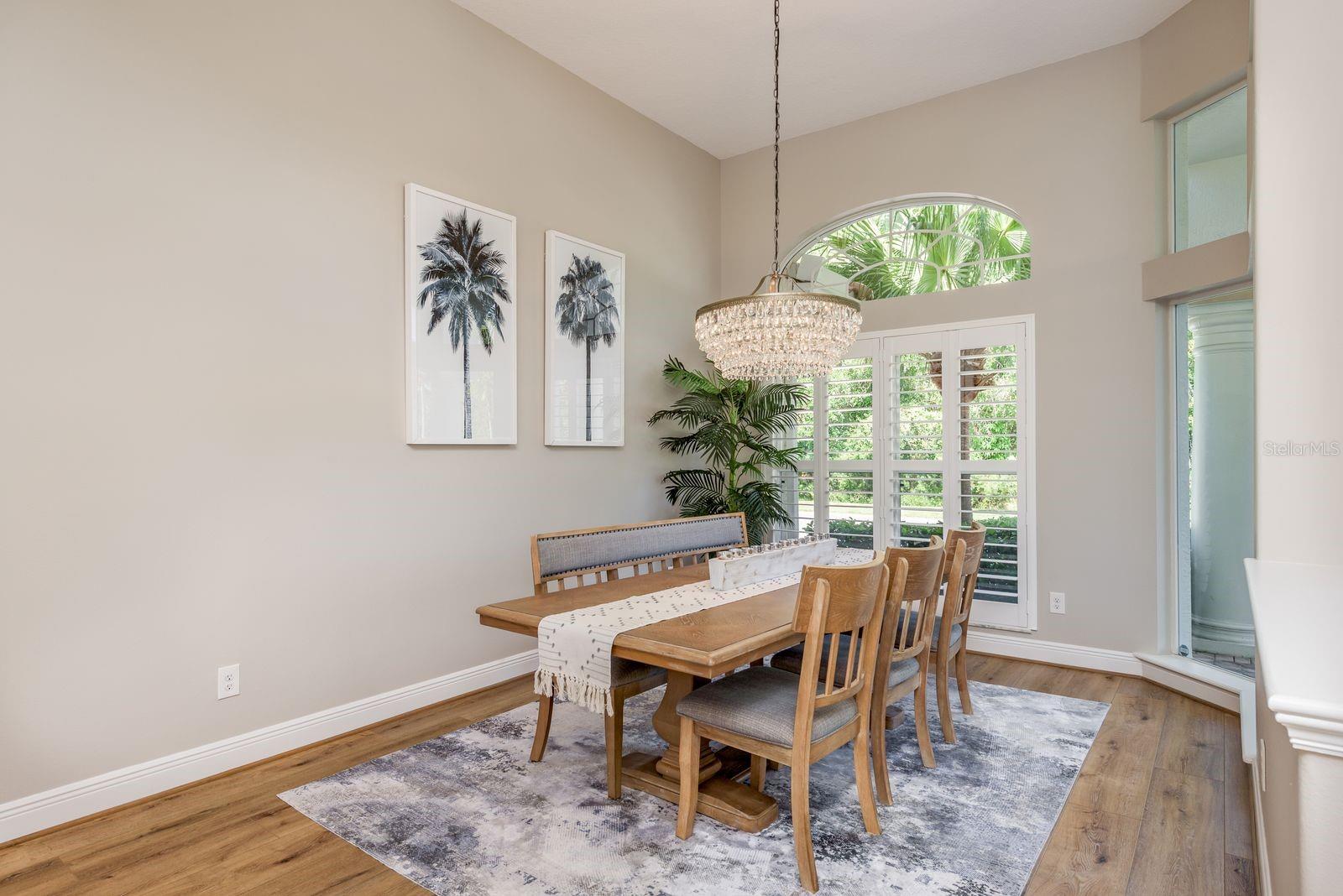 Listing photo id 8 for 10203 Radcliffe Drive