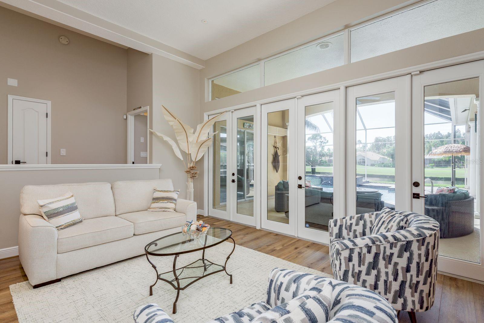 Listing photo id 11 for 10203 Radcliffe Drive