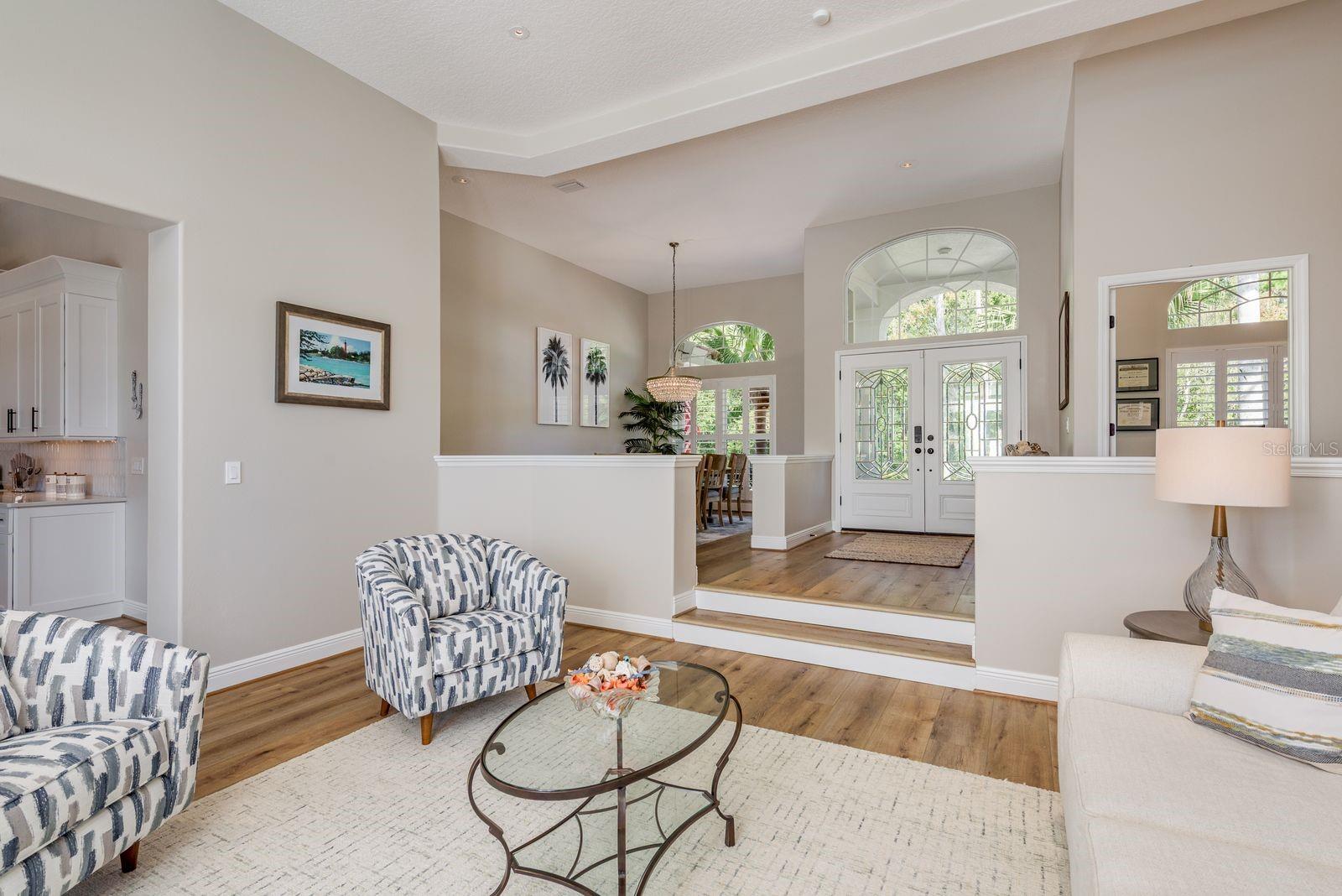 Listing photo id 12 for 10203 Radcliffe Drive