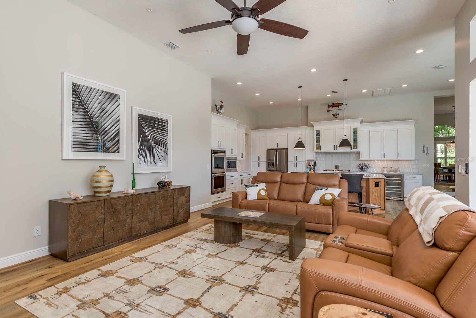 Listing photo id 20 for 10203 Radcliffe Drive