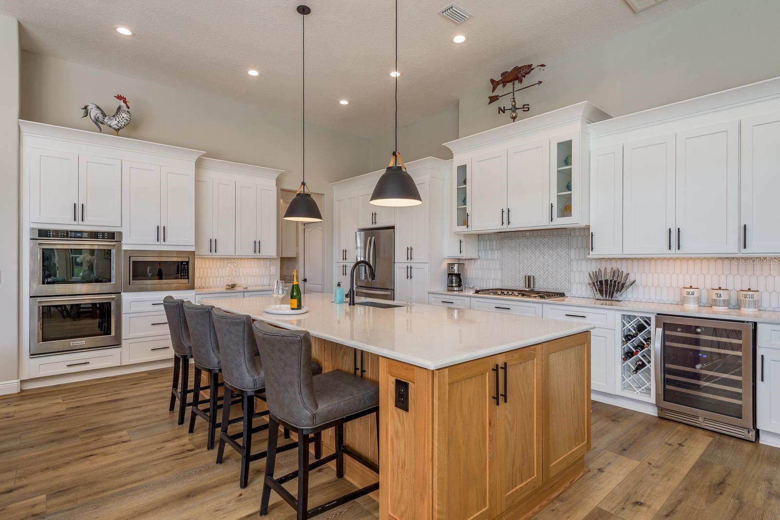 Listing photo id 21 for 10203 Radcliffe Drive