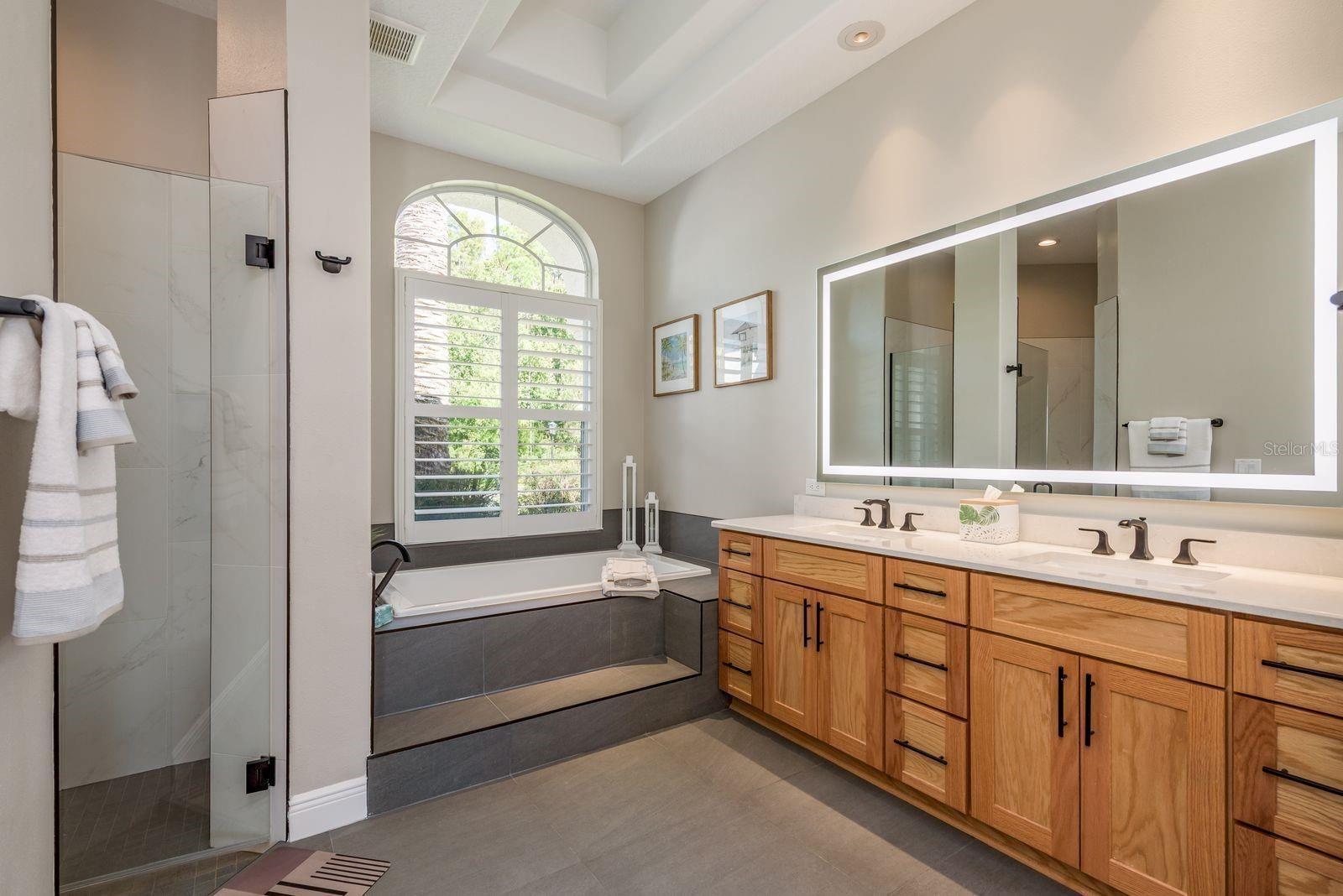 Listing photo id 32 for 10203 Radcliffe Drive