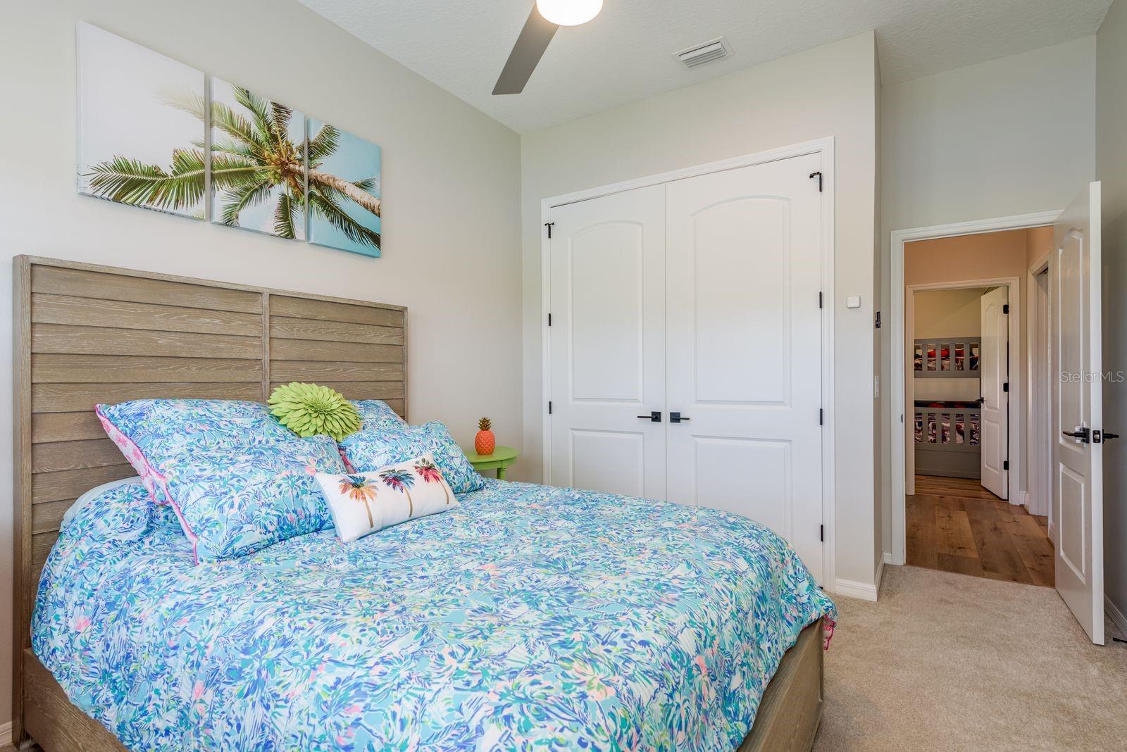 Listing photo id 35 for 10203 Radcliffe Drive