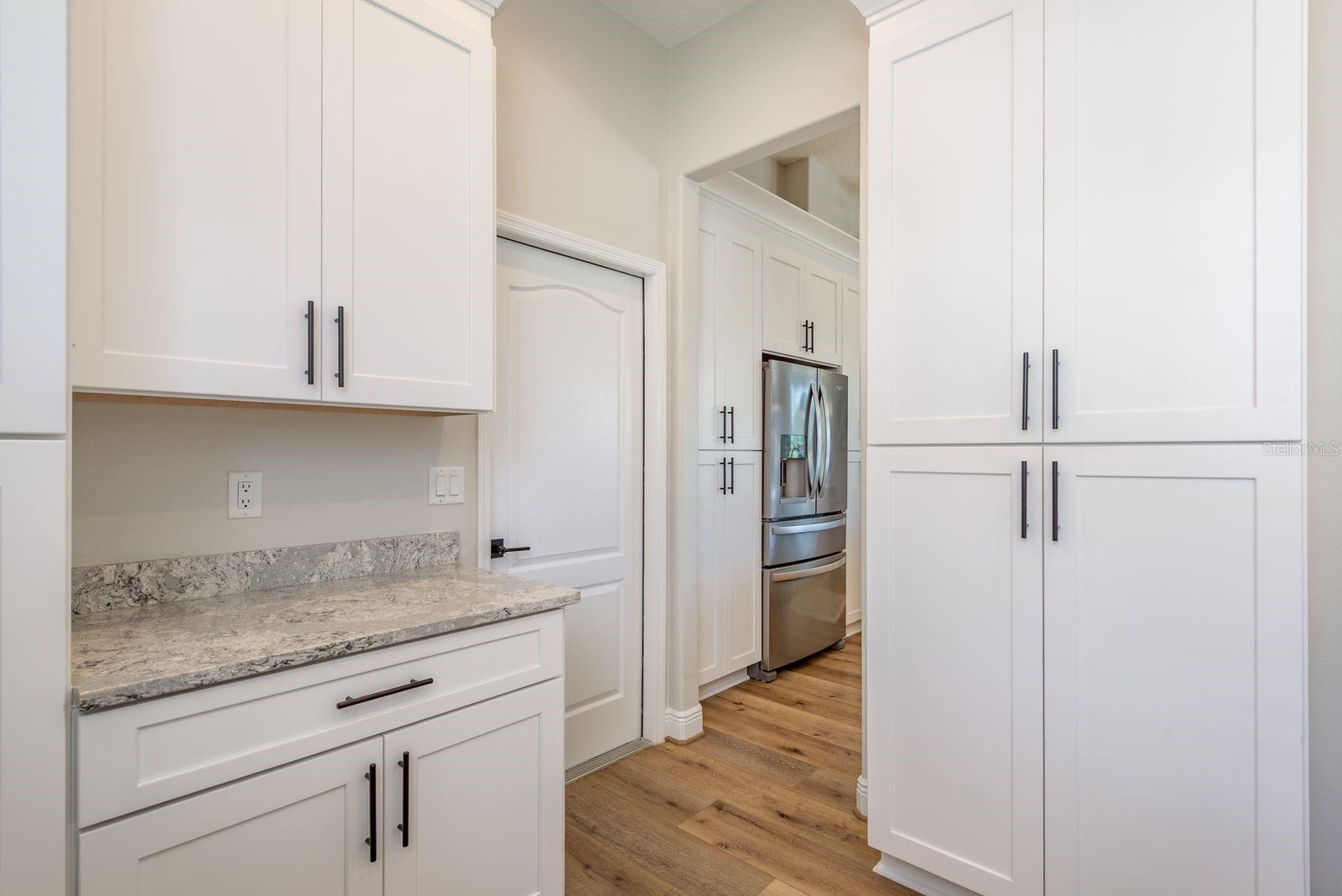 Listing photo id 43 for 10203 Radcliffe Drive