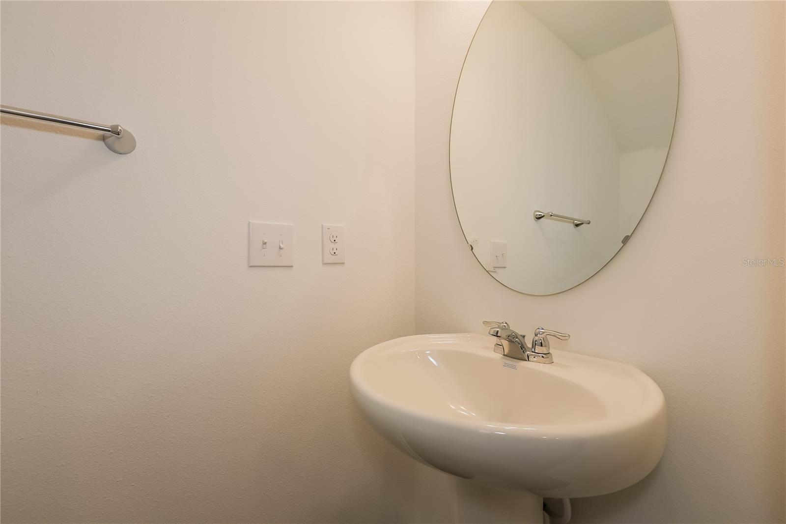 Image 15 of 16 For 6244 Calle Ochoa Street