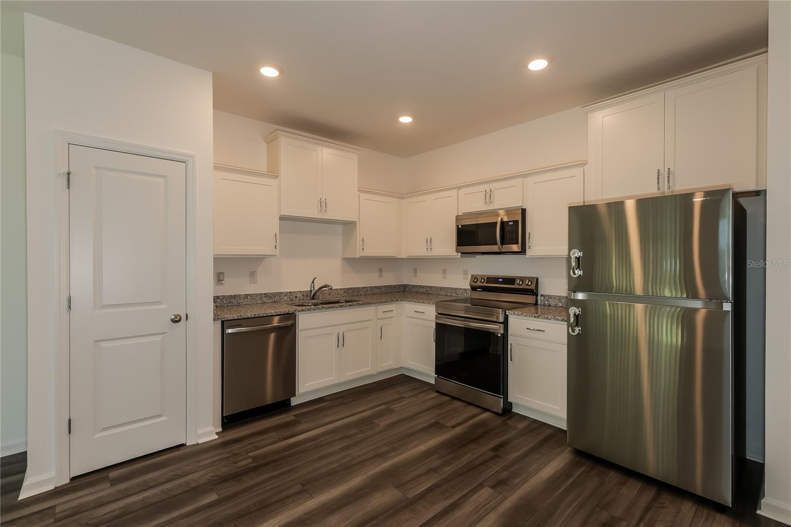 Image 7 of 16 For 6244 Calle Ochoa Street